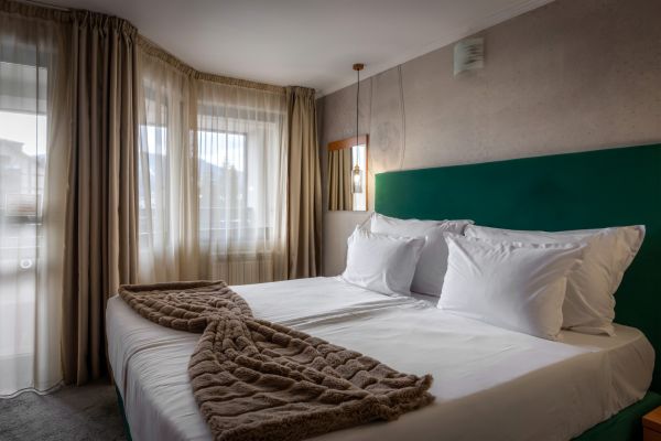 snhotel-168-larged6c3c37b-de48-eb35-eda6-221fee316e849FE5049F-1F3A-77DE-1EE3-529BEE12D4C4.jpg