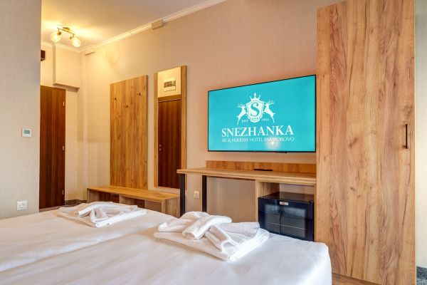 snejanka26-220288FE44-7FFC-6FC8-E8FD-D89BC64F29AB.jpg
